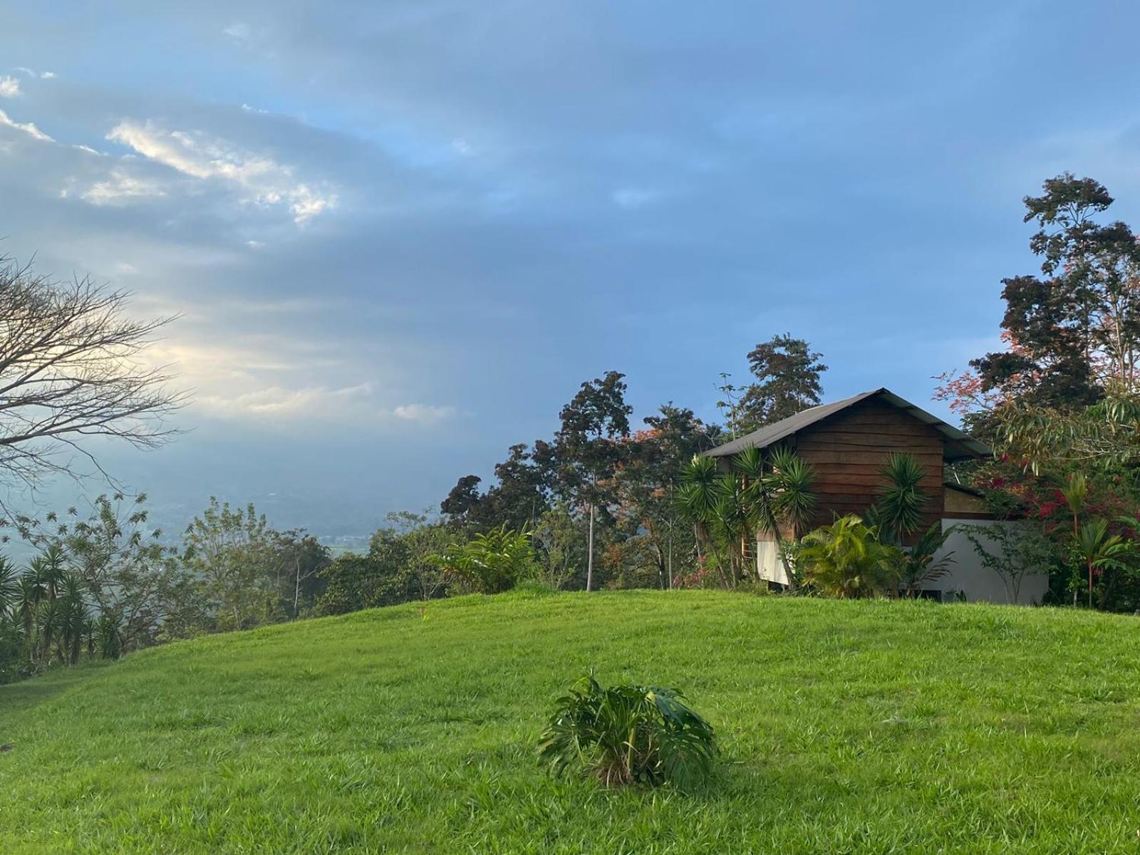 Hacienda Monteclaro Hotel Turrialba Kültér fotó